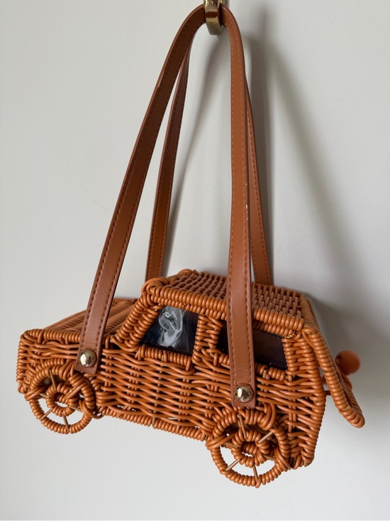 Tommy Bahama Handbags - Tommy Bahama Brown Jeep Car woven rattan Bag